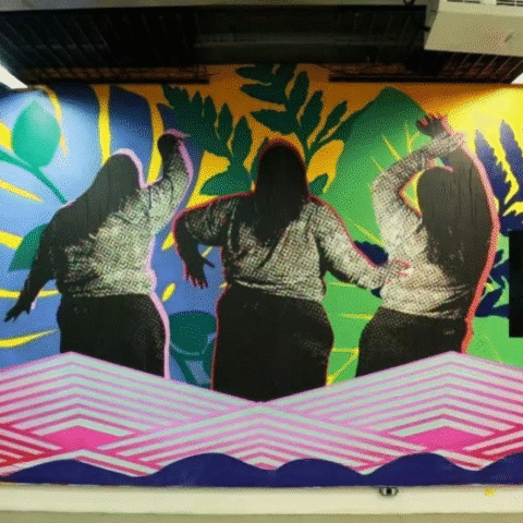 Produção em Adesivo recortado, lambe-lambe e pintura